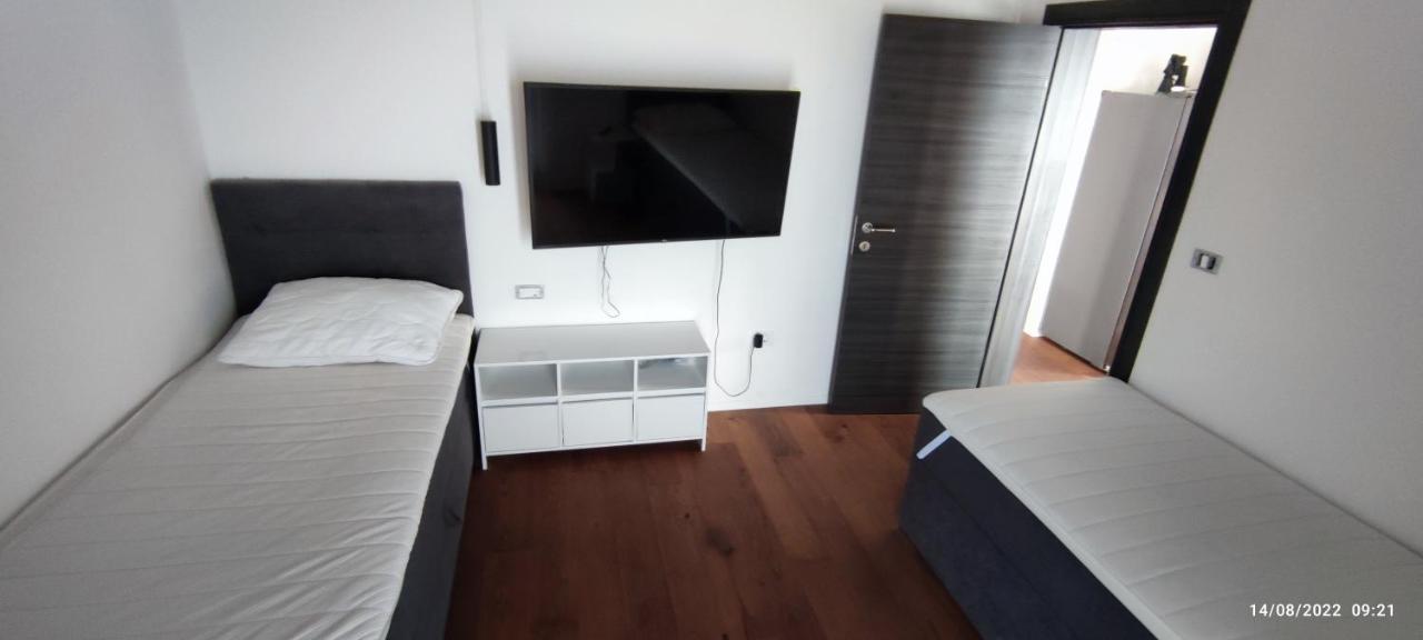 Rift Luxury Apartments Marusici  Extérieur photo